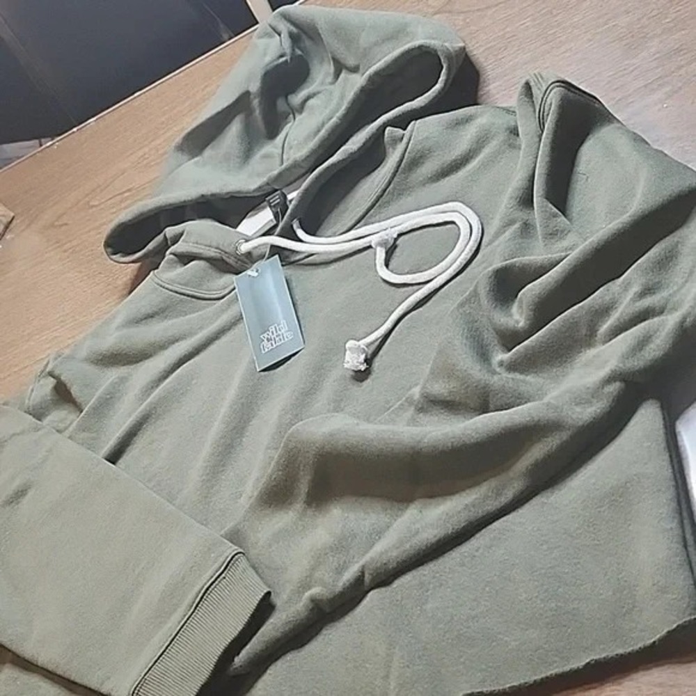 Wild Fable Cropped Hoodie, Olive Green, Womens Size Large, NEW - Picture 2 of 6